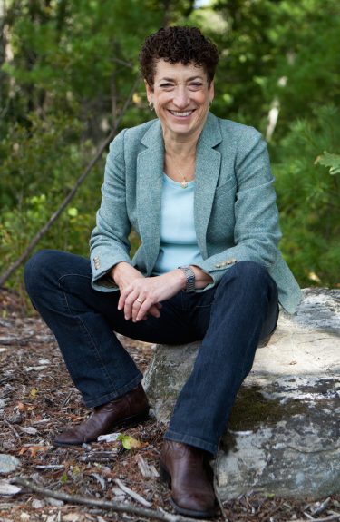 Naomi Oreskes, a Jessie and John Danz Lecturer, will visit the University of Washington on Mar. 1, 2016. 