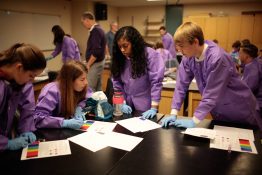 Future Huskies in the lab at Future Student Visit Day 2016.